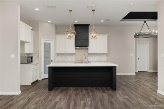 2813 Ulex Ave in McAllen, TX - Building Photo - Building Photo