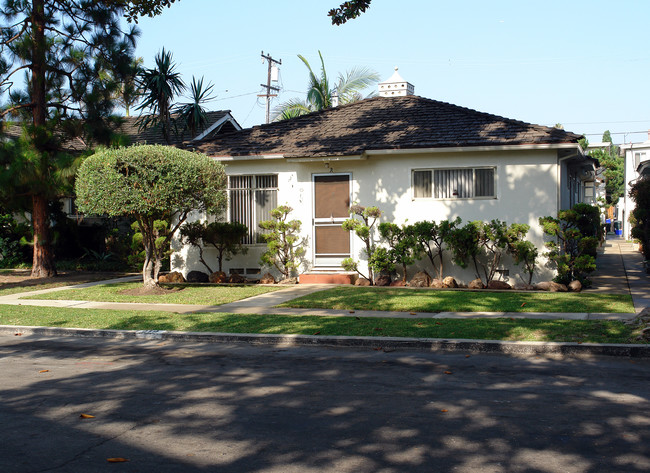 219 Virginia St in El Segundo, CA - Building Photo - Building Photo