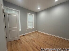 52 Townsend St in Boston, MA - Building Photo - Building Photo