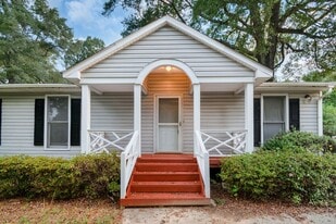 8331 Gera Emma Dr in Charlotte, NC - Building Photo