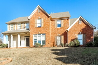 8818 Lybrook Cove E in Memphis, TN - Foto de edificio - Building Photo