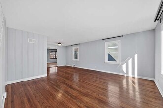 4524 Washington St in Downers Grove, IL - Building Photo - Building Photo