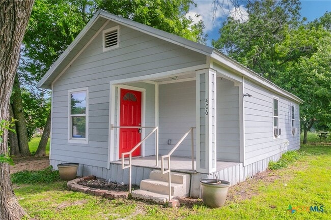 property at 406 W Tyson Ave