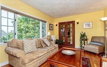 18 Moulton Rd in Arlington, MA - Building Photo - Building Photo
