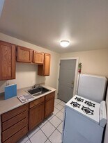 72 Hyde St in Burlington, VT - Building Photo