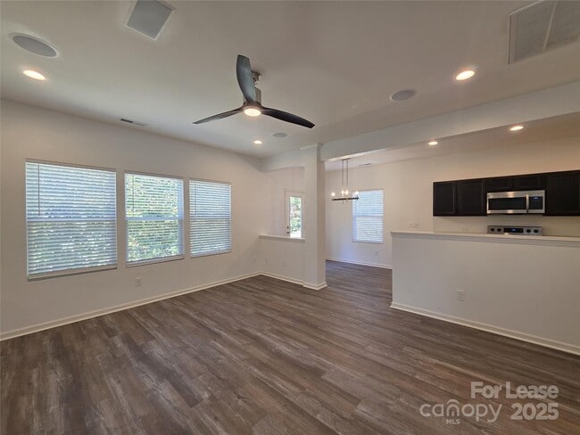 150 Pin Oak Ct in Landis, NC - Building Photo - Building Photo