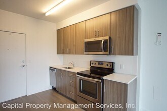 1313 SE Spokane St in Portland, OR - Building Photo - Building Photo