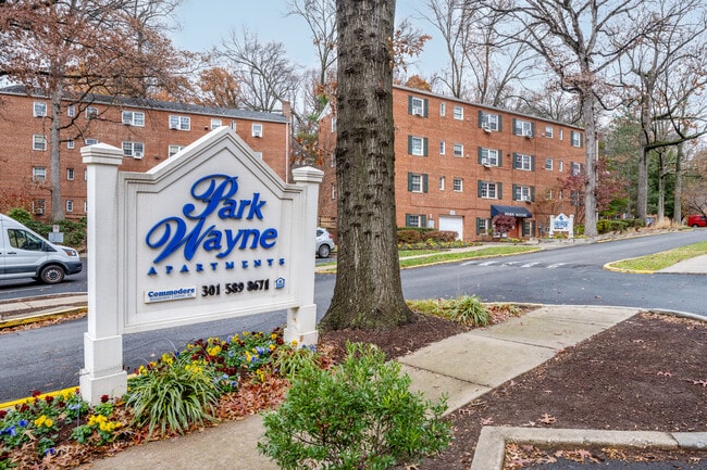Park Wayne Apartments in Silver Spring, MD - Foto de edificio - Building Photo