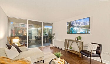 909 Logan St in Denver, CO - Building Photo - Building Photo