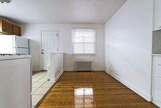 8255 S Maryland 8259 S Maryland Chicago, IL 60619 in Chicago, IL - Building Photo - Building Photo