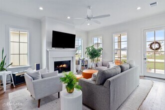 2112 Old Grove Cir in Shreveport, LA - Building Photo - Building Photo