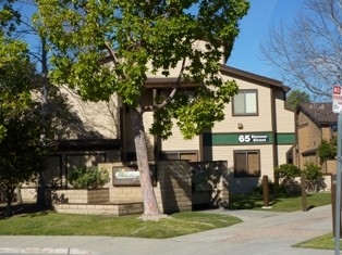 Cedar Creek Village in San Luis Obispo, CA - Foto de edificio