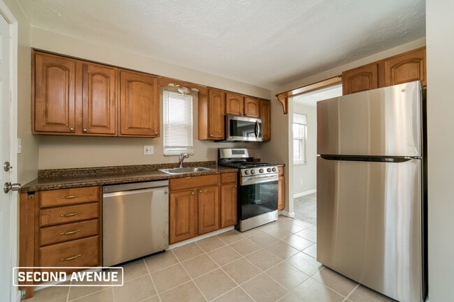 175 Mahoning Dr in Pittsburgh, PA - Building Photo - Building Photo