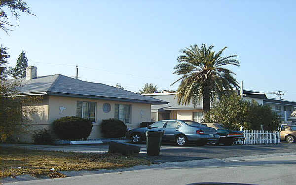 334 73rd Ave NE in St. Petersburg, FL - Foto de edificio