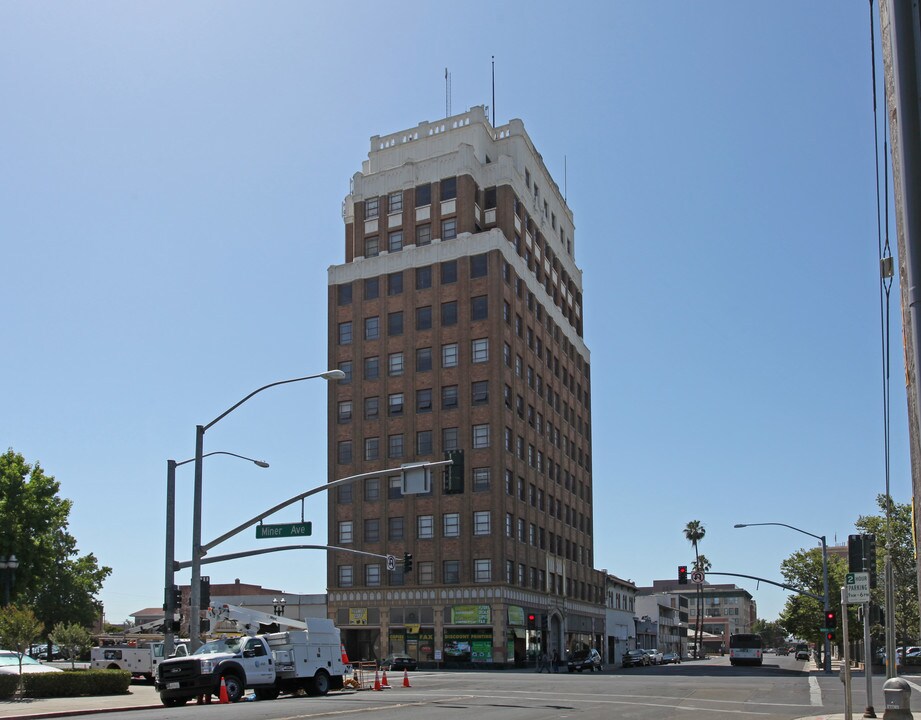 Medici Artist Lofts in Stockton, CA - Building Photo