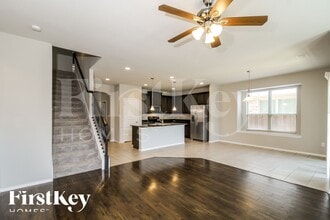 3712 Fossil Tree Ln, Unit 4-8140 in Fort Worth, TX - Building Photo - Building Photo