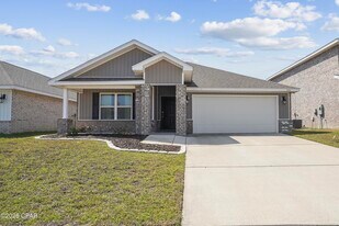 4753 Firefly Ln in Callaway, FL - Building Photo
