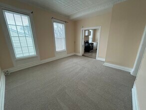 14 McElwain Ave, Unit 2F in Cohoes, NY - Building Photo - Building Photo