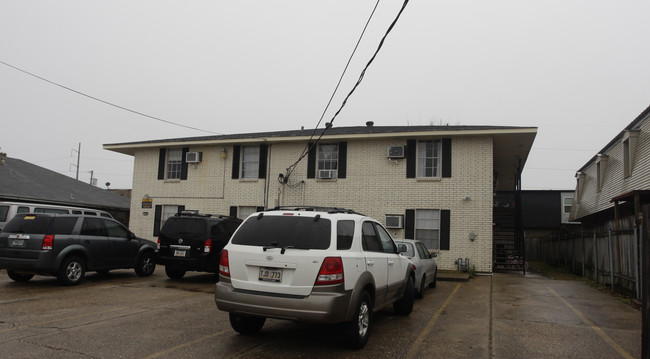 1348 Lake Ave in Metairie, LA - Foto de edificio - Building Photo