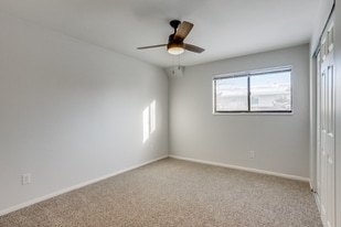 13489 W Auburn Ave in Lakewood, CO - Building Photo