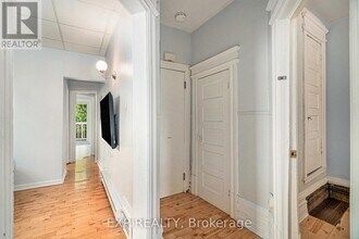 350 Fifth Ave in Ottawa, ON - Building Photo - Building Photo