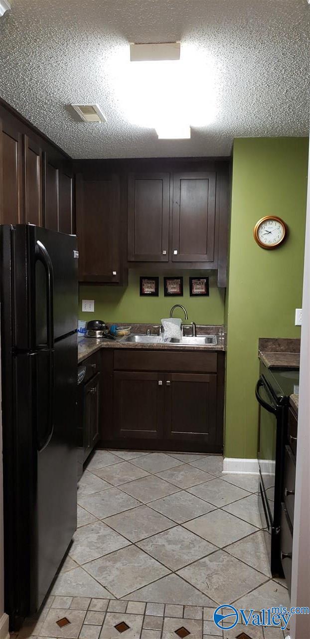 2009 Colony Dr SW