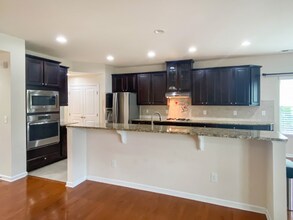 2121 Aventon Ln in Morrisville, NC - Building Photo - Building Photo
