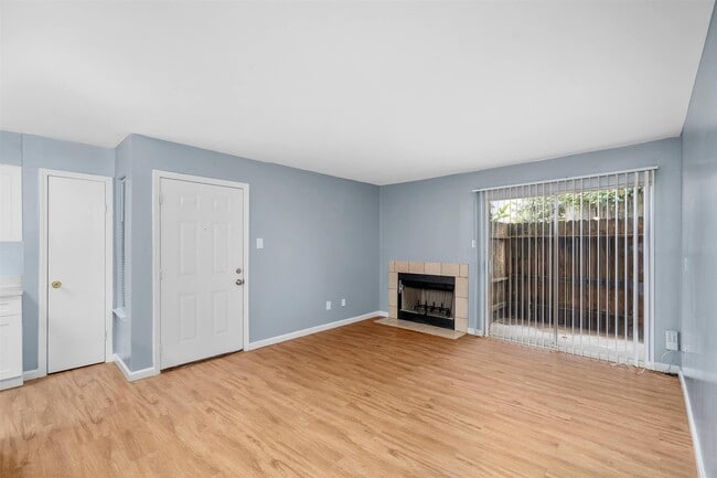 6415 S Lake Houston Pkwy