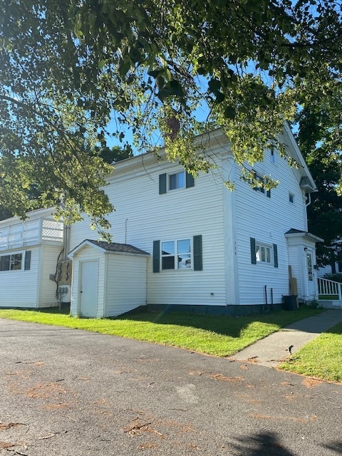 property at 720 Main St