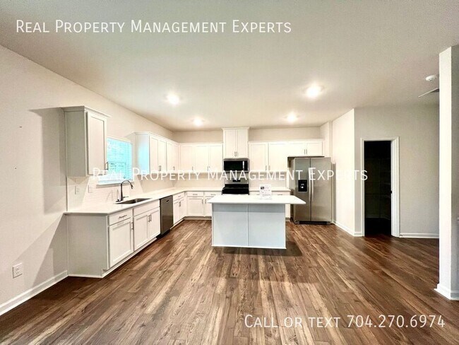 3891 Meadow Crossing Dr in Davidson, NC - Building Photo - Building Photo