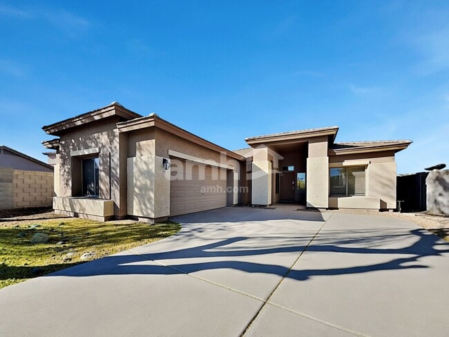 property at 5526 W Pecan Rd