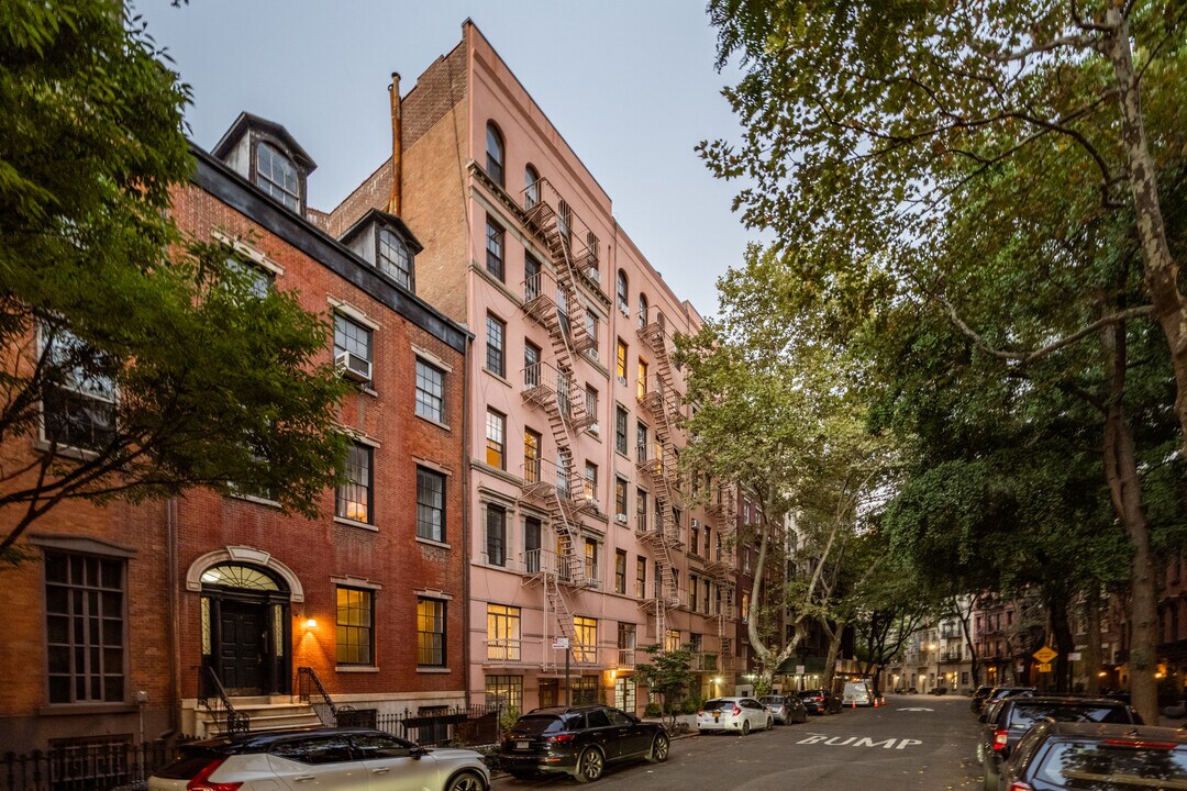 53-55 Morton St in New York, NY - Foto de edificio