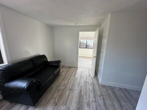 2192 Massachusetts Ave, Unit G3 in Cambridge, MA - Foto de edificio - Building Photo