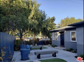 3032 Exposition Blvd in Santa Monica, CA - Building Photo