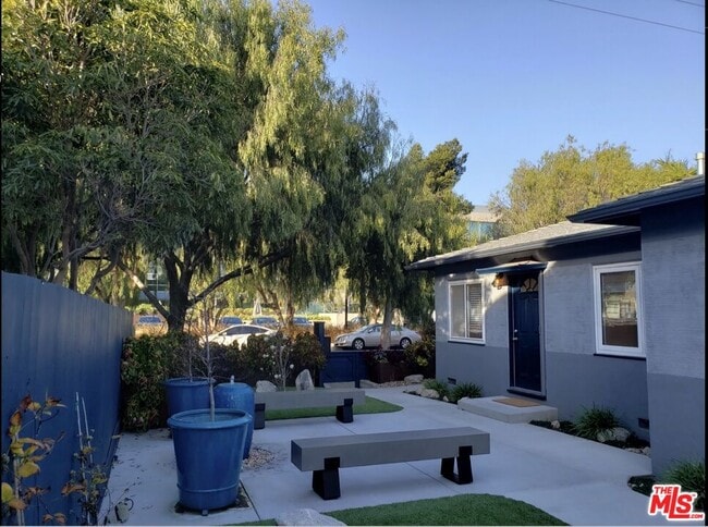 property at 3032 Exposition Blvd