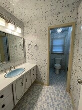 8 Deborah Dr in Edison, NJ - Building Photo - Building Photo