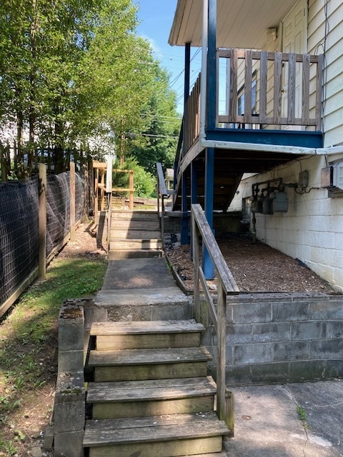 528 Grove St, Unit 1 in Morgantown, WV - Foto de edificio - Building Photo