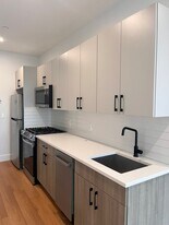 543 Martin Luther King Jr Dr, Unit 307 in Jersey City, NJ - Building Photo