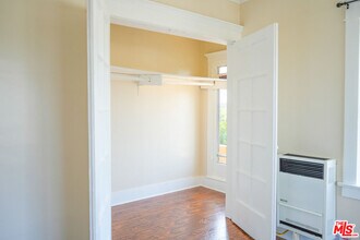 1353 W 49th St in Los Angeles, CA - Building Photo - Building Photo
