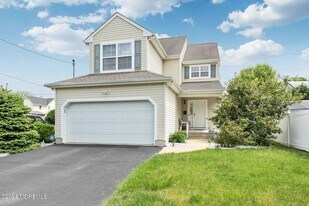 205 Conover Pl in Long Branch, NJ - Building Photo