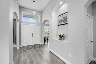 382 Eldron Blvd NE in Palm Bay, FL - Building Photo - Building Photo