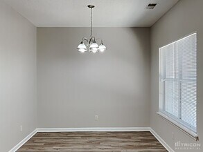 101 Royal Crest Dr in Columbia, SC - Building Photo - Building Photo