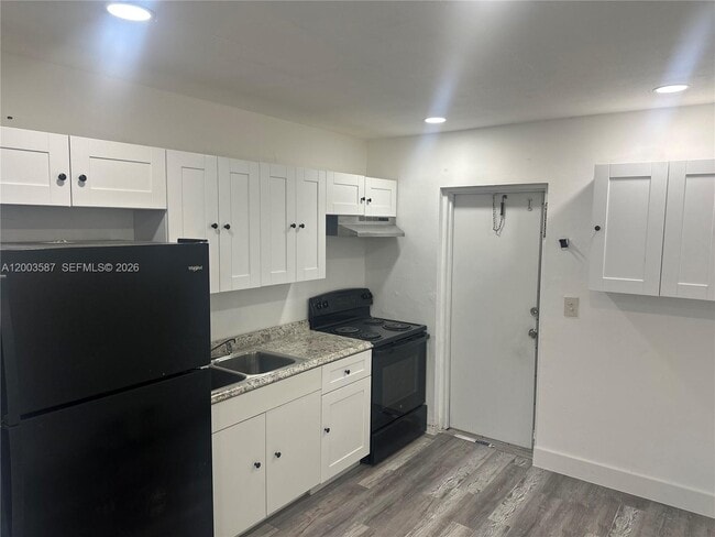631 NW 11th Ave