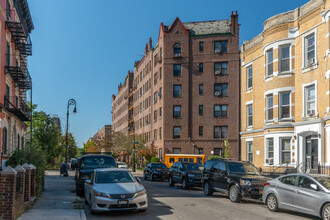 2215 Newkirk Ave in Brooklyn, NY - Building Photo - Building Photo