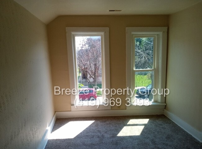 135 Everett St, Unit Upper