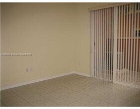 10669 SW 8th St in Pembroke Pines, FL - Building Photo - Building Photo