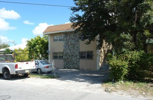7509 NE 3rd Ave in Miami, FL - Building Photo