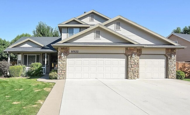 property at 10122 W Aguila Ct