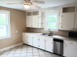 199 N Bath Ave in Waynesboro, VA - Building Photo - Building Photo