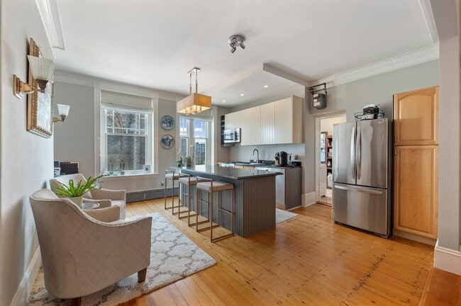 property at 1411 Washington St